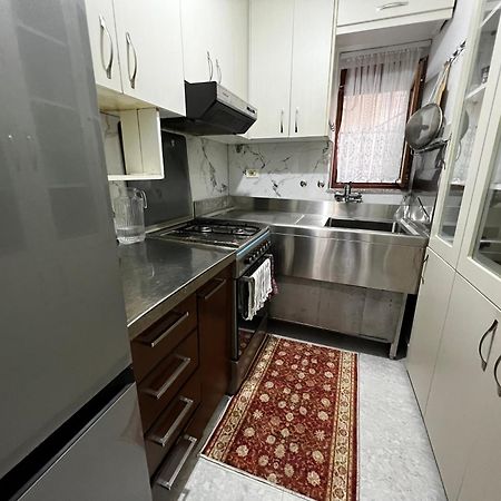 Boulevard Apartment Tiranë Luaran gambar