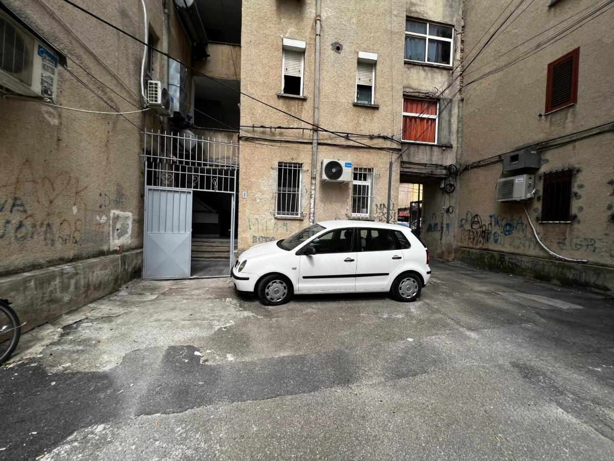 Boulevard Apartment Tiranë Luaran gambar