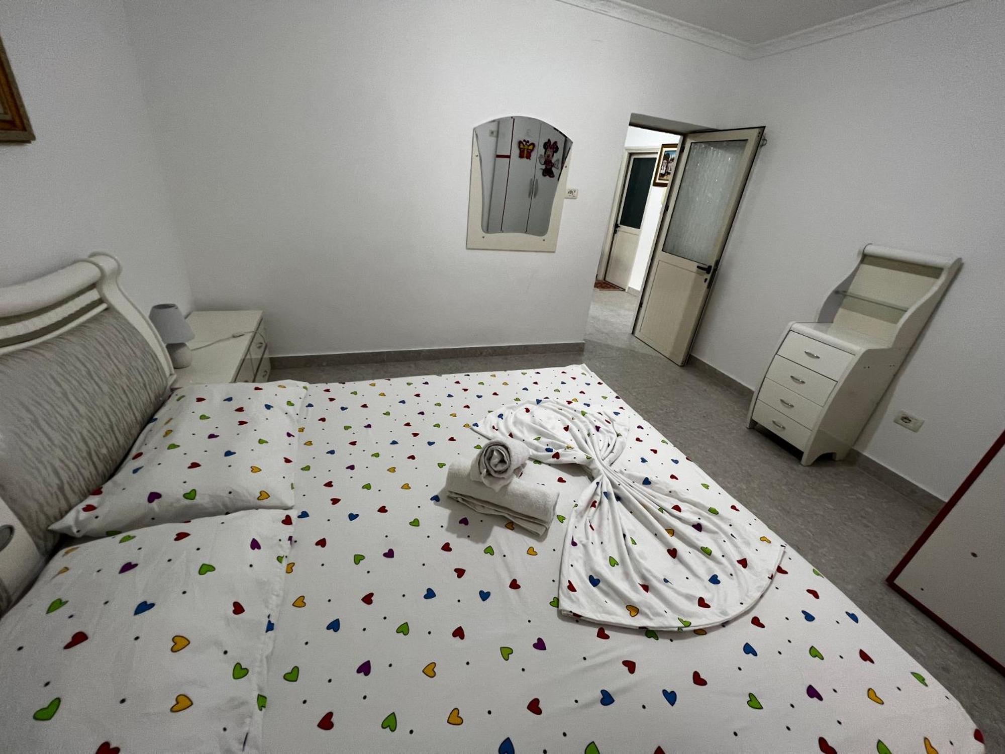 Boulevard Apartment Tiranë Luaran gambar