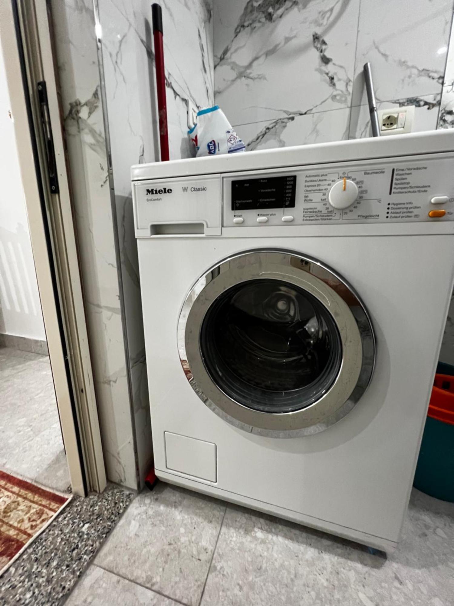 Boulevard Apartment Tiranë Luaran gambar